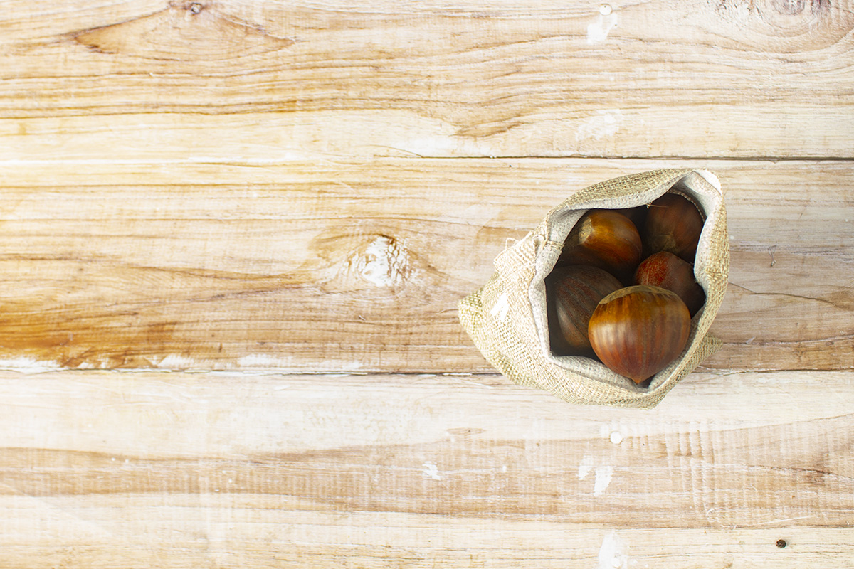 Castagne nella iuta
