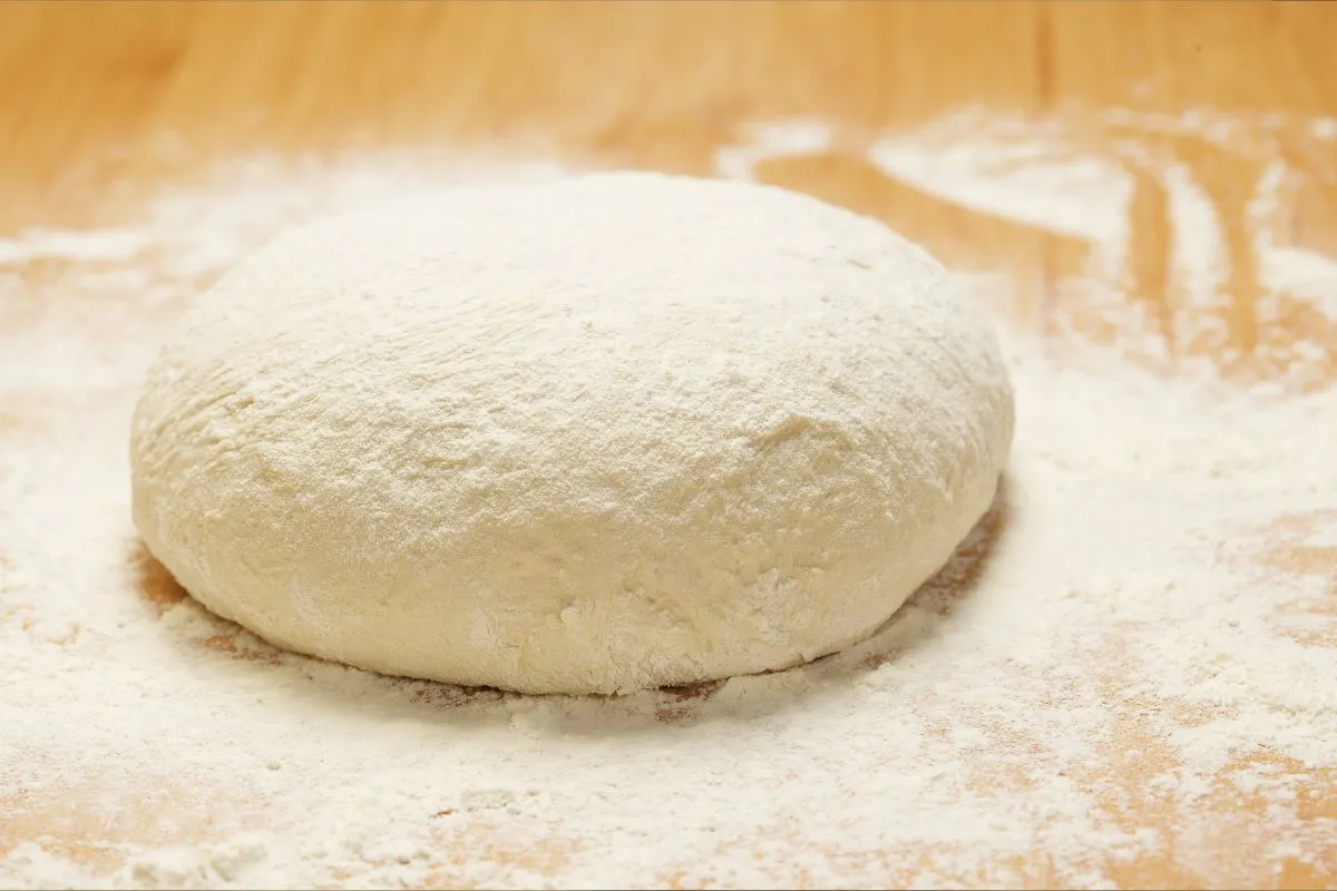 Palla di pasta fresca senza uova